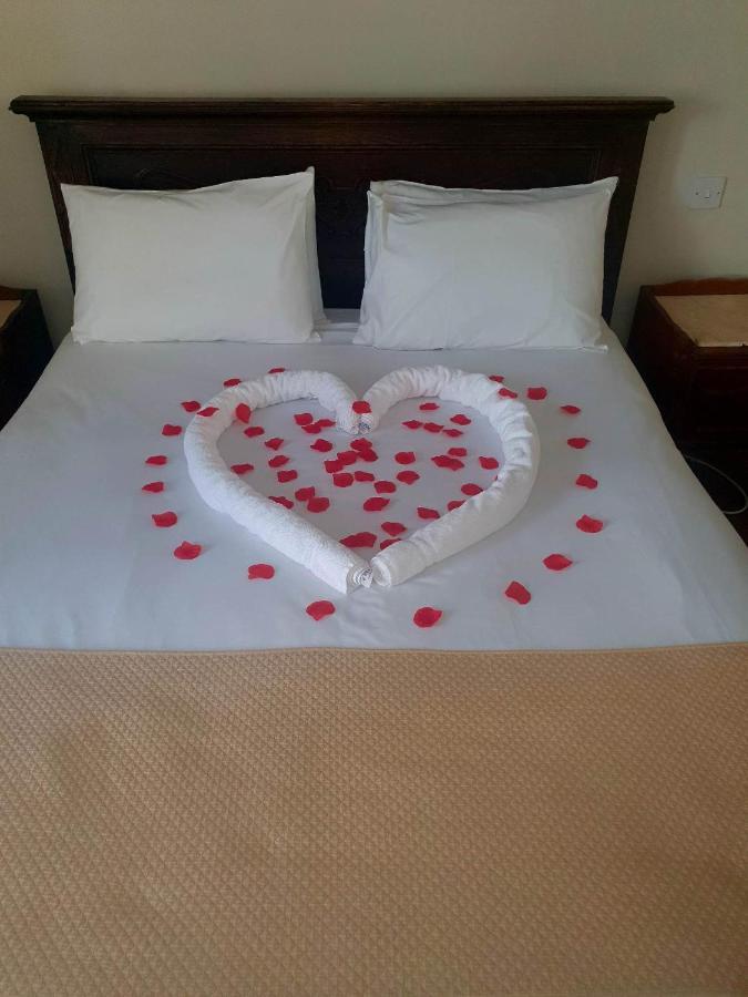 Rose Tor Hotel Llandudno Eksteriør billede
